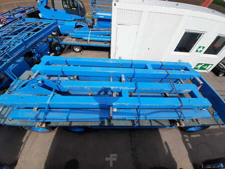Podnośnik nożycowy 1998  Holland-Lift Megastar G300 DISASSEMBLED (2)