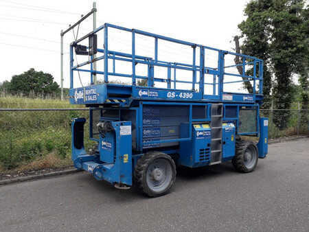 Scissors Lifts 2008  Genie GS 4390 RT (15)