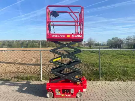 Ollós munka emelvény 2023  Magni ES0607EP | 2023 (11)