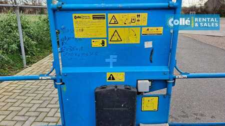 Knikarmhoogwerker 2008  Genie Z 135 | 2008 (10)