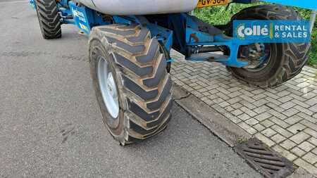 Knikarmhoogwerker 2008  Genie Z 135 | 2008 (19)