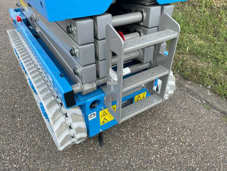 Scissor lift 2022  Fronteq FS0610T Tracked Scissor Lift (12)