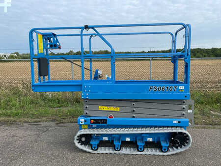 Scissor lift 2022  Fronteq FS0610T Tracked Scissor Lift (5)