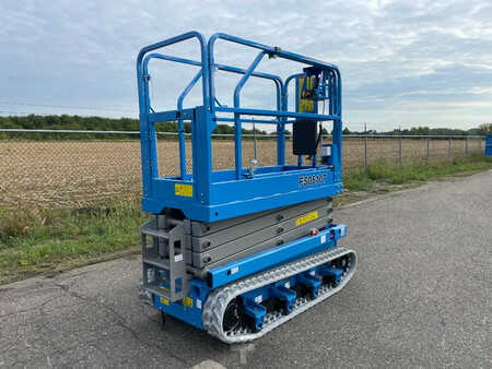 Scissor lift 2022  Fronteq FS0610T Tracked Scissor Lift (8)