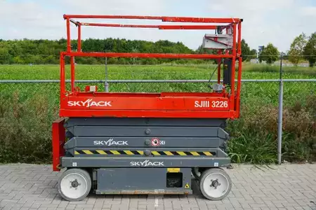 Podnośnik nożycowy 2015  SkyJack SJ III 3226 | 2015 (2)