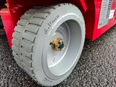 Kolmo zvedaná plošina 2024  Magni MJP080F | 2024 (14)