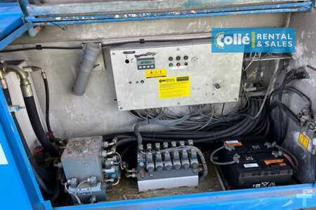 Scissors Lifts 2003  Holland-Lift M 250 DL 27 | 2003 (14)