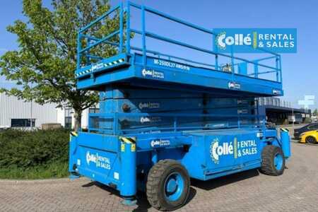 Scissors Lifts 2003  Holland-Lift M 250 DL 27 | 2003 (6)