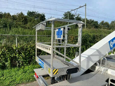Truck mounted platform 2016  Palfinger P 260 B P260B (6)
