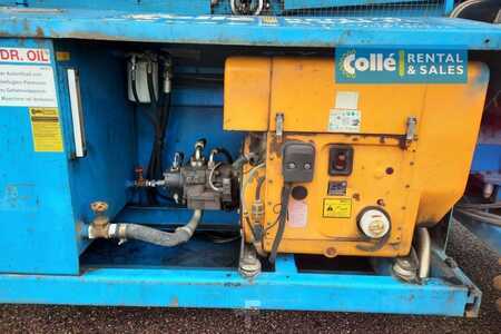 Scissors Lifts 2008  Holland-Lift B 195 DL 25 | 2008 (10)