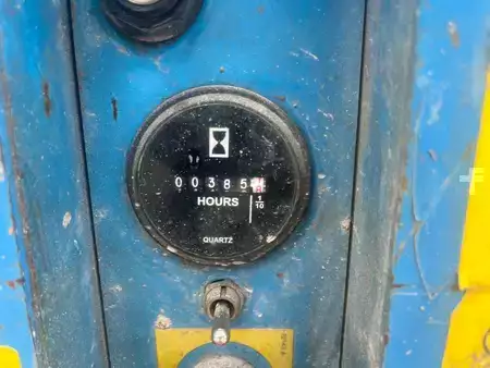 Piattaforme aeree a pantografo 2008  Genie GS 2646 E-Drive | 2008 (12)