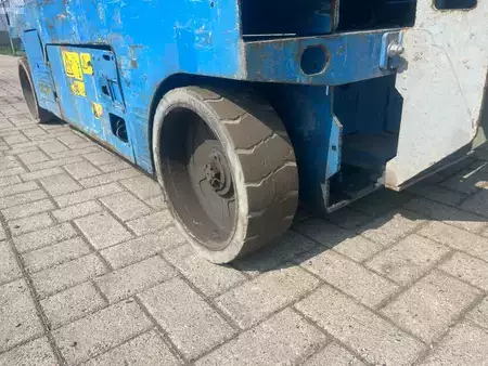 Piattaforme aeree a pantografo 2008  Genie GS 2646 E-Drive | 2008 (13)