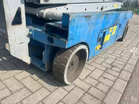 Piattaforme aeree a pantografo 2008  Genie GS 2646 E-Drive | 2008 (16)