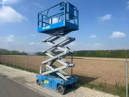 Piattaforme aeree a pantografo 2008  Genie GS 2646 E-Drive | 2008 (9)