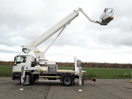 Truck mounted platform 2021  Palfinger P 370 KS (10)