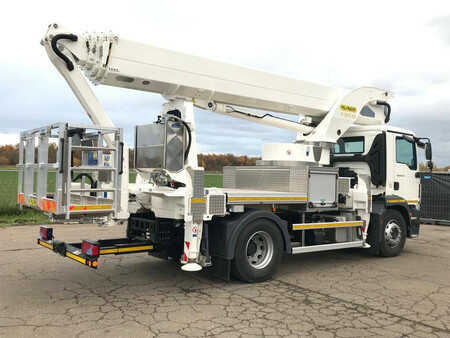 Truck mounted platform 2021  Palfinger P 370 KS (15)