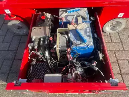 Ollós munka emelvény 2023  Magni ES0607EP | 2023 (8)