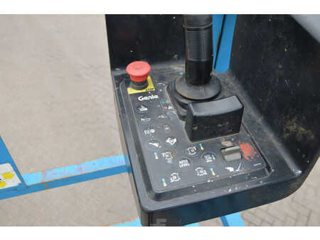 Scissors Lifts 2008  Genie GS4390RT (4)