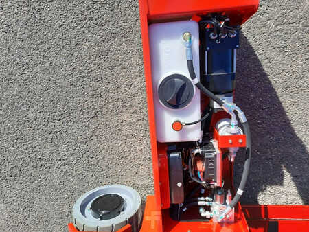 Piattaforme aeree a pantografo 2022  MAGNI ES 0812 AC | ES0812AC (9)