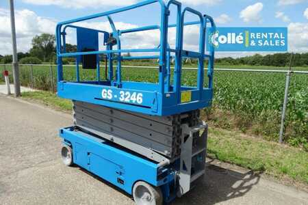 Scherenarbeitsbühne 2012  Genie GS 3246 | 2012 (3)