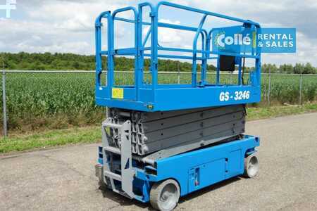 Scherenarbeitsbühne 2012  Genie GS 3246 | 2012 (4)