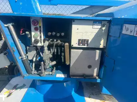 Piattaforme aeree articolate 2013  Niftylift HR 12 E | 2013 (16)