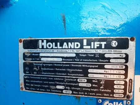 Pracovní plošina s nůžkovým zdvihem 2002 Holland-Lift Q 135 DL 24 Tracks (16)