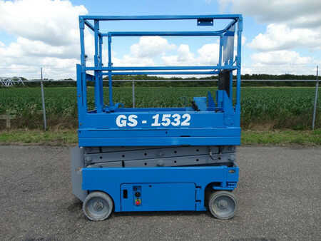 Plataforma Tijera 2004  Genie GS 1532 (6)