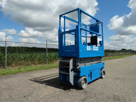 Plataforma Tijera 2004  Genie GS 1532 (7)