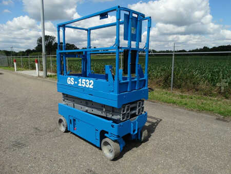 Plataforma Tijera 2004  Genie GS 1532 (8)