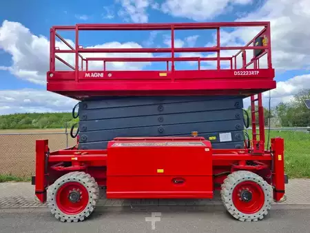 Ollós munka emelvény 2024  Magni DS 2223 RTP | 2024 (1)