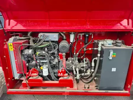 Ollós munka emelvény 2024  Magni DS 2223 RTP | 2024 (14)