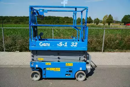 Levantamento tesoura 2019  Genie GS-1932 | 2019 (2)