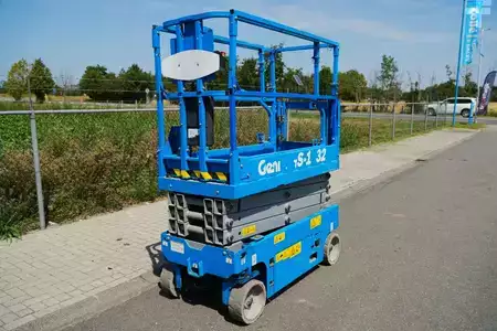 Levantamento tesoura 2019  Genie GS-1932 | 2019 (4)