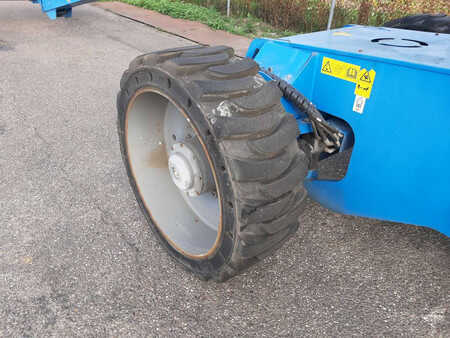 Podnośnik teleskopowy 2014  Genie S 100 HD (18)