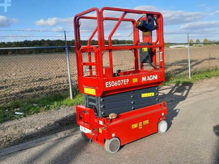 Piattaforme aeree a pantografo 2022  MAGNI ES 0607 EP | ES0607EP (6)