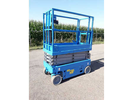 Scissor lift 2012  Genie GS 1932 (2)