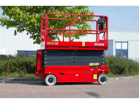Scissor lift 2020  MAGNI ES1212E (1)