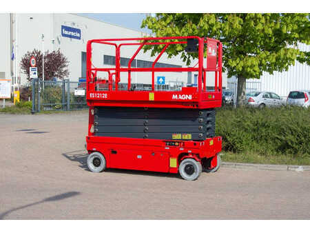 Scissor lift 2020  MAGNI ES1212E (4)