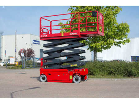 Scissor lift 2020  MAGNI ES1212E (9)