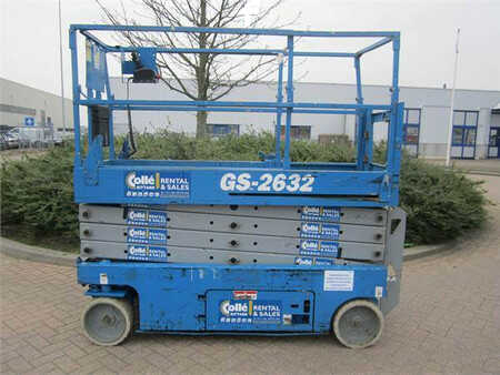 Scherenarbeitsbühne 2008  Genie GS 2632 (1)