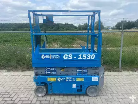 Pracovní plošina s nůžkovým zdvihem 2006  Genie GS 1530 | 2006 (1)