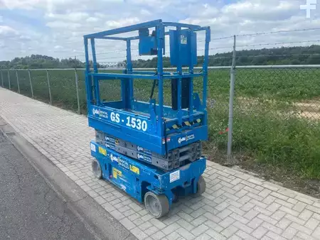 Pracovní plošina s nůžkovým zdvihem 2006  Genie GS 1530 | 2006 (4)