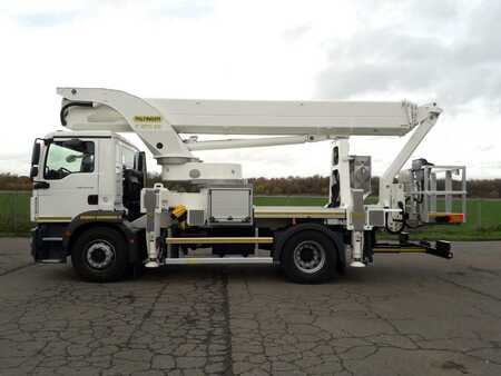 Plošina na nákladním automobilu 2021 Palfinger P 370 KS (1)