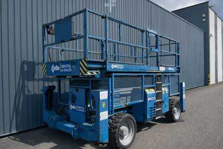 Scherenarbeitsbühne 2008  Genie GS 4390 RT | 2008 (4)