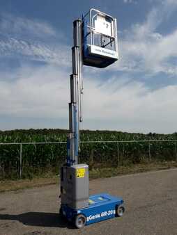 Vertical mast lift 2020 Genie GR 20 (9)