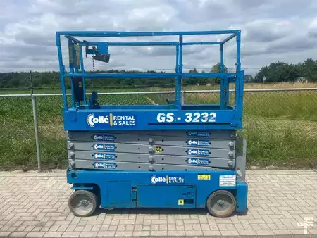 Pracovní plošina s nůžkovým zdvihem 2012  Genie GS 3232 | 2012 (1)