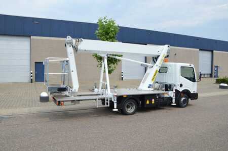 Truck mounted platform 2014 Palfinger P210 BK (3)