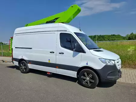 Plataforma sobre camión 2021  France Elevateur 122 F | 2021 (2)
