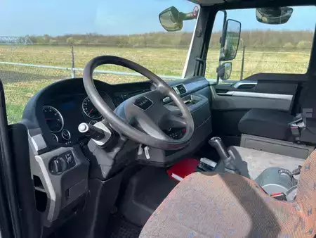 Self drive 2015  Palfinger P 300 KS | 2015 (13)